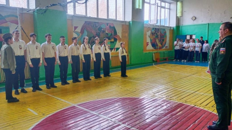 строевая.